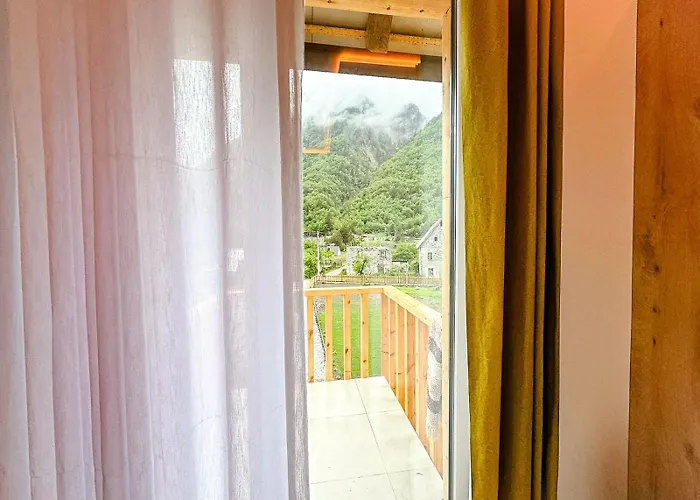 Fryma E Bjeshkeve * טת