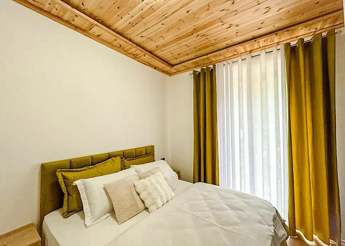 Fryma E Bjeshkeve Theth